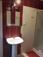 Łazienka w obiekcie Hotel Paola
