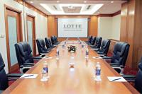Lotte Hotel Saigonにあるビジネスエリアまたは会議室