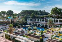 Bazén v ubytování Hotel Guitart Central Park Aqua Resort nebo v jeho okolí