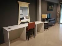 TV a/nebo společenská místnost v ubytování Loft 21 Apartment Romklao