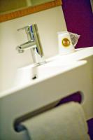 A bathroom at B&amp;B HOTEL Aix-en-Provence Pont de l&#39;Arc