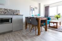 Kuchyňa alebo kuchynka v ubytovaní Apartament Świętokrzyska