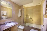 Koupelna v ubytování Hotel Marivella