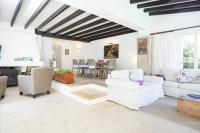 Posezení v ubytování Villa Cala Padri