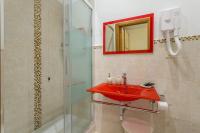 A bathroom at Valla18 Guesthouse