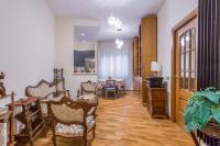 A seating area at Valla18 Guesthouse