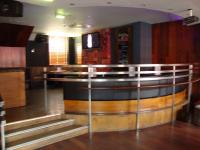 El lounge o bar de Whites Hotel