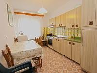 Kuchyňa alebo kuchynka v ubytovaní Rooms Milan 1370