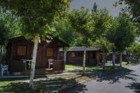 Jardín al aire libre en Camping & Bungalows Ligüerre de Cinca