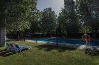 Piscina en o cerca de Camping & Bungalows Ligüerre de Cinca