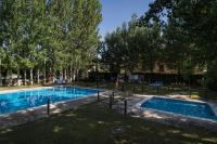 Piscina en o cerca de Camping & Bungalows Ligüerre de Cinca