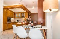 Kuchyňa alebo kuchynka v ubytovaní Pisces - City Center Apartment