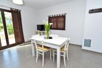 Kuchyňa alebo kuchynka v ubytovaní House Marina 682