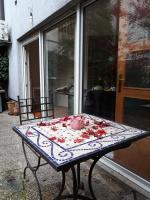 Patio alebo iná vonkajšia časť ubytovania Peace & Love