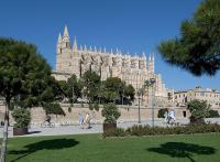 A local landmark close to A villát