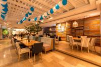 A restaurant or other place to eat at Hotel Tyulenovo