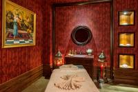 A bed or beds in a room at Elite World Van