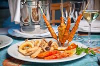 Jídlo v hotelu nebo okolí