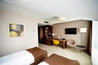 Televízia a/alebo spoločenská miestnosť v ubytovaní Hotel Imperiale