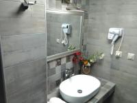 Kúpeľňa v ubytovaní Mikros Gialos Apartments