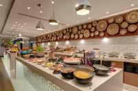 Mâncare la sau în apropiere de acest hotel