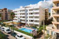 Bazén v ubytování Apartamentos Green Line Bon Sol - AB Group nebo v jeho okolí