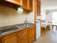 Kuchyň nebo kuchyňský kout v ubytování Apartamentos Green Line Bon Sol - AB Group