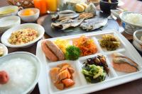 ホテルの敷地内または近くでの食事または食べ物