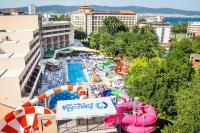 Bazén v ubytování Hotel Laguna Park & Aqua Club - All Inclusive nebo v jeho okolí