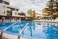 Bazén v ubytování Hotel Laguna Park & Aqua Club - All Inclusive nebo v jeho okolí
