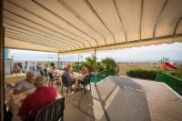 Restauracja lub miejsce do jedzenia w obiekcie Hotel Royal Garnì