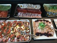 Jedlo v ubytovaní bed & breakfast alebo blízkom okolí
