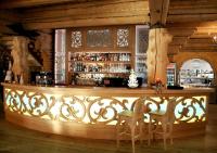 Khu vực lounge/bar tại Dworek Góralski