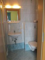 A bathroom at Ferienhaus Annenheim