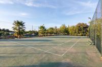Tenis a/nebo squash v ubytování Hotel Rural El Cortijo nebo okolí