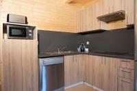 Una cocina o zona de cocina en La Noguera Camping