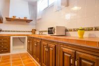 Kuchyň nebo kuchyňský kout v ubytování Villa Karina Nerja