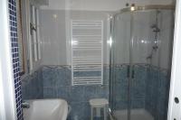 A bathroom at Hotel Villa Pina