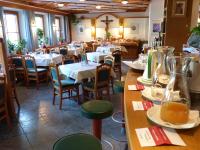 Restauracja lub miejsce do jedzenia w obiekcie Hotel Gasthof Islitzer