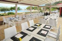 Istrian Villas Plava Lagunaにあるレストランまたは飲食店