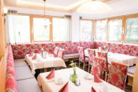A seating area at Felsners Hotel & Restaurant