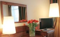 A television and/or entertainment centre at Hotel Master