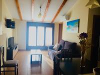 TV a/nebo společenská místnost v ubytování Apartamentos Rurales Flor De Lavanda