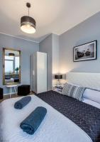 Posteľ alebo postele v izbe v ubytovaní ClickTheFlat Tamka Street Apart Rooms