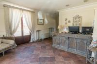 Kuchyňa alebo kuchynka v ubytovaní Hotel Villa Calandrino