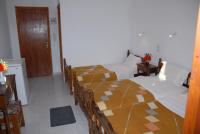 Postel nebo postele na pokoji v ubytování Rent Rooms Katerina