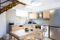 Kuchyň nebo kuchyňský kout v ubytování Summer Villas Crete