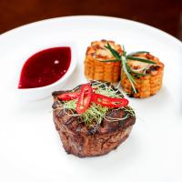 Φαγητό σε αυτό το ξενοδοχείο ή κάπου εκεί κοντά