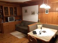 A television and/or entertainment centre at Voltahof