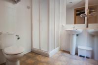 Un baño de Camping & Bungalows Ligüerre de Cinca